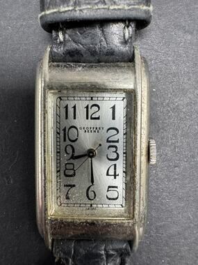 Geoffrey Beene Watch Silver Tone Rectangular Date 236-Y121 Black Leather Band